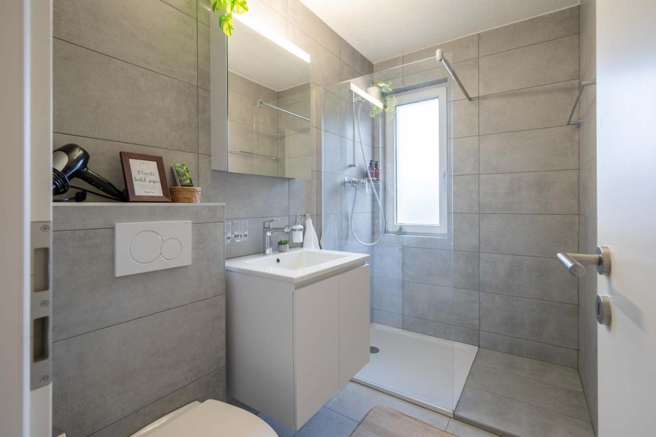 Moderne Wohnung Mit Parkplatz - Top Floor 奥斯特蒙迪根 外观 照片
